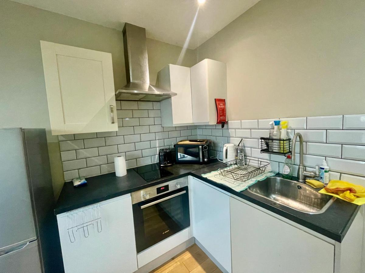 לונדון Cosy 1 Bedroom Flat! מראה חיצוני תמונה